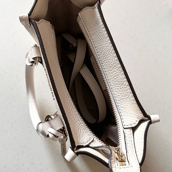 NWOT. Michael Kors Small Kris pebbled crossbody satchel. - Picture 7 of 10